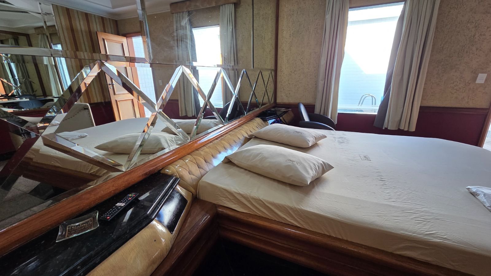 Cama da Suíte Real